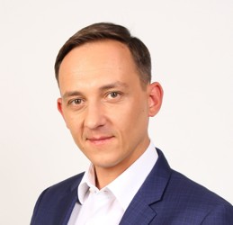 Председатель Комитета по строительству и ЖКХ Сергей Грахов покинул свой пост
