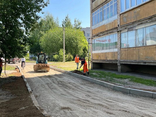 В Великих Луках продолжается ремонт дорог и тротуаров – Новости ...