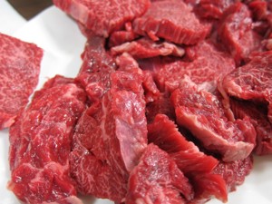 Более 1 тонны говяжьих субпродуктов задержали в Невельском районе