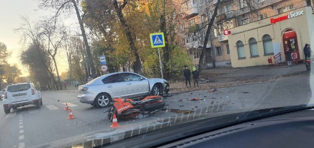 Мотоциклист, попавший в ДТП на проспекте Гагарина, скончался в больнице ...