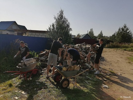 В Великих Луках активно ведет работу фонд «Защитники Отечества