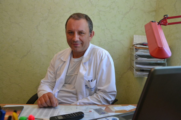 врач хирург великие луки. врач хирург великие луки. попов николай викторович великие луки. новая поликлиника главный врач. хирург скок великий устюг.